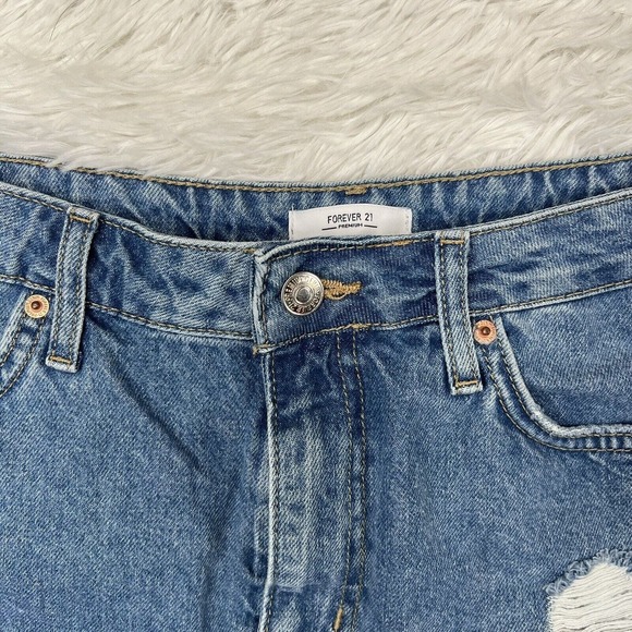 Forever 21 Women’s Short Shorts Denim/Blue Size 28 Ripped/Distressed - Picture 5 of 9